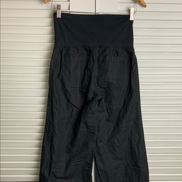 Old navy maternity XS bell bottom pants - Picture 5 of 8